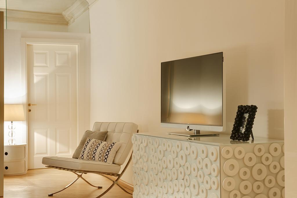 Park Apartment *